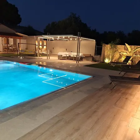 Pool Paradise Retreat * Ερέτρια