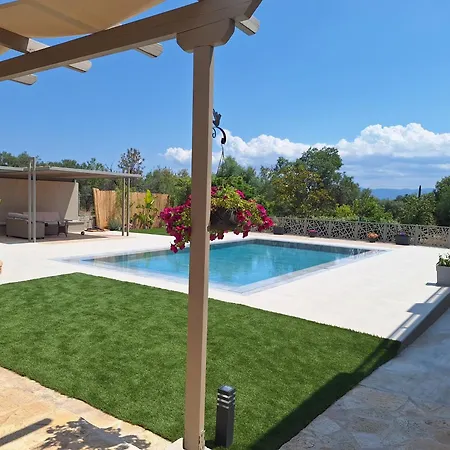 Pool Paradise Retreat Πανσιόν Ερέτρια